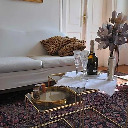 Bed & Breakfast Unica Nel Cuore Storico Di 4*