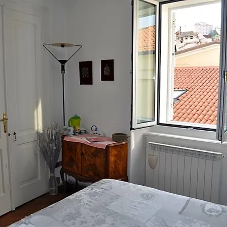 Unica Nel Cuore Storico Di Bed & Breakfast Trieste