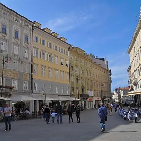 Bed & Breakfast Unica Nel Cuore Storico Di Trieste