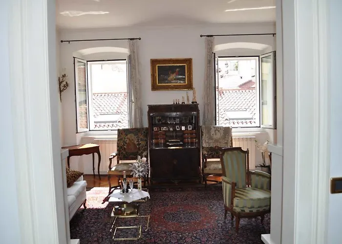 Unica Nel Cuore Storico Di